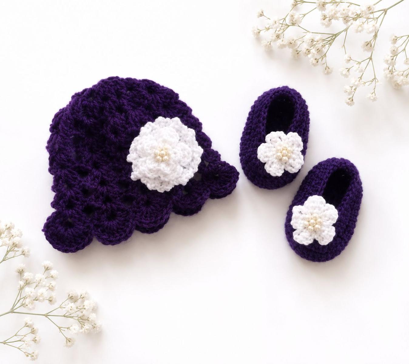 Crochet Cap & Shoe Set